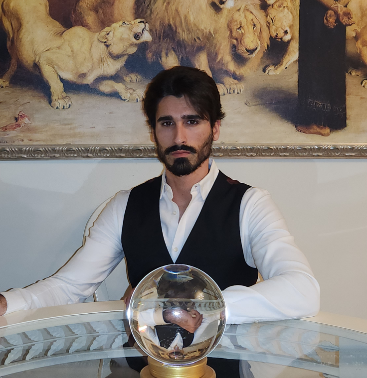 Psychic Valentino
